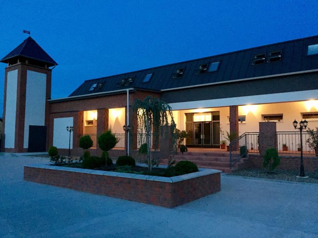 Guest House Hodus Vydrany Dış mekan fotoğraf