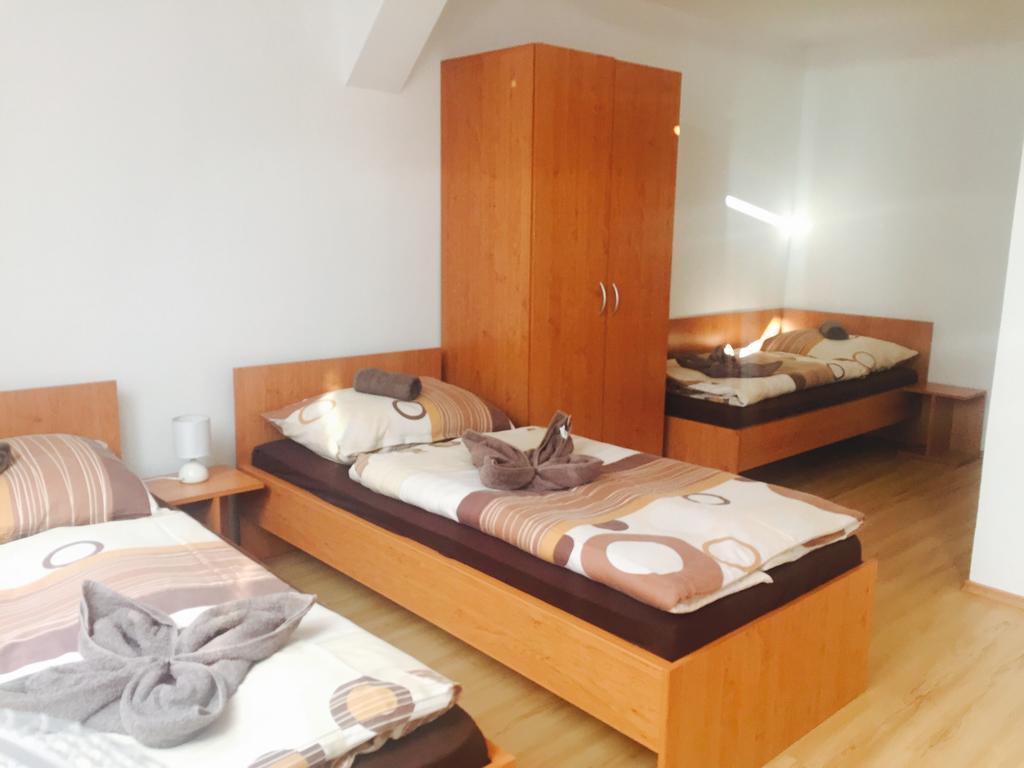 Guest House Hodus Vydrany Dış mekan fotoğraf
